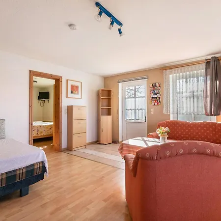 Hus Tingeltut Gerd Clausen *