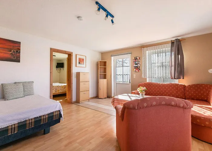 Hus Tingeltut Gerd Clausen *